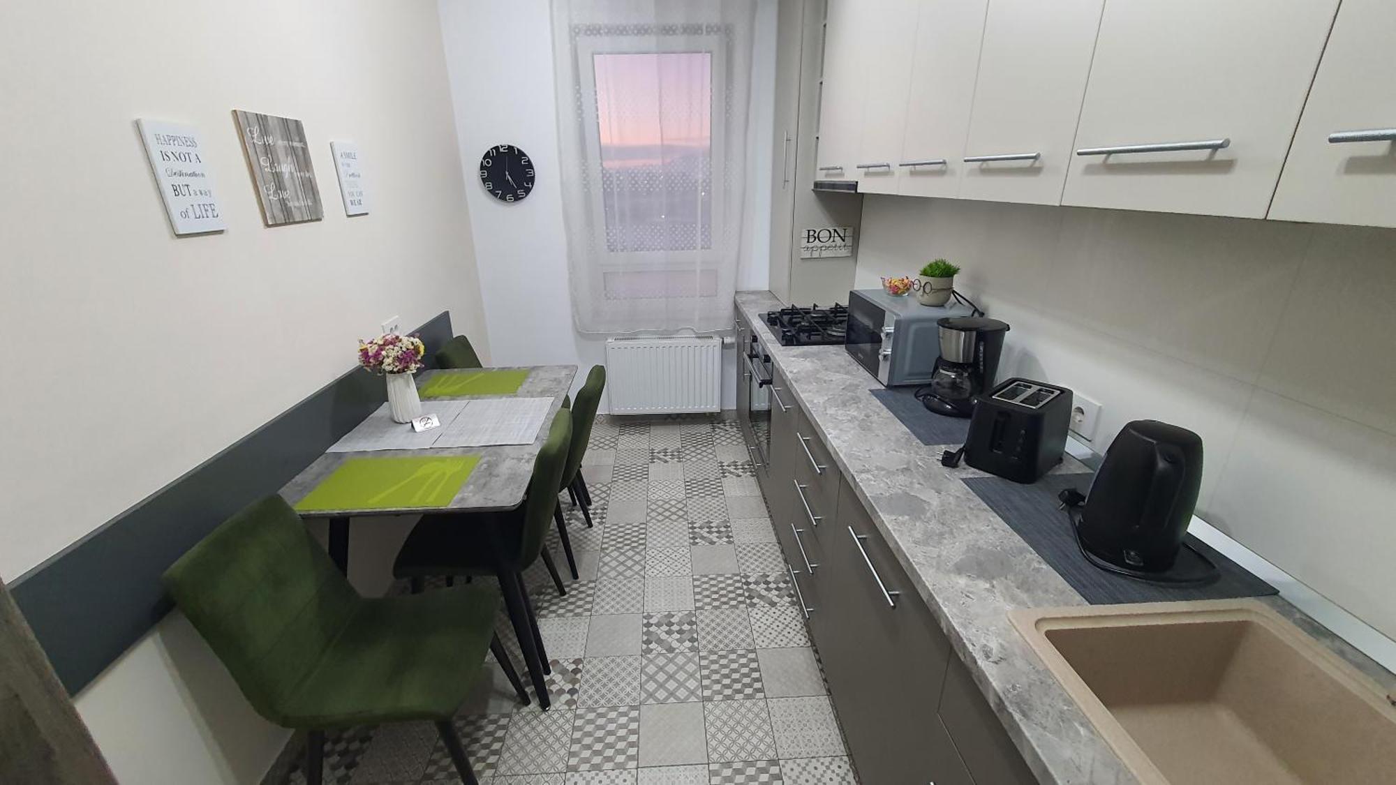 Green Apartment Coresi Braşov Exterior foto